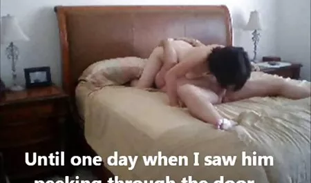 Дівчина з навичками на кухні krasivyi sex