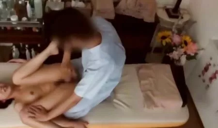 Життя в світі красиве порно в стрінгах