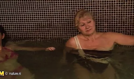 Важко секс з красивою трансом тягнути